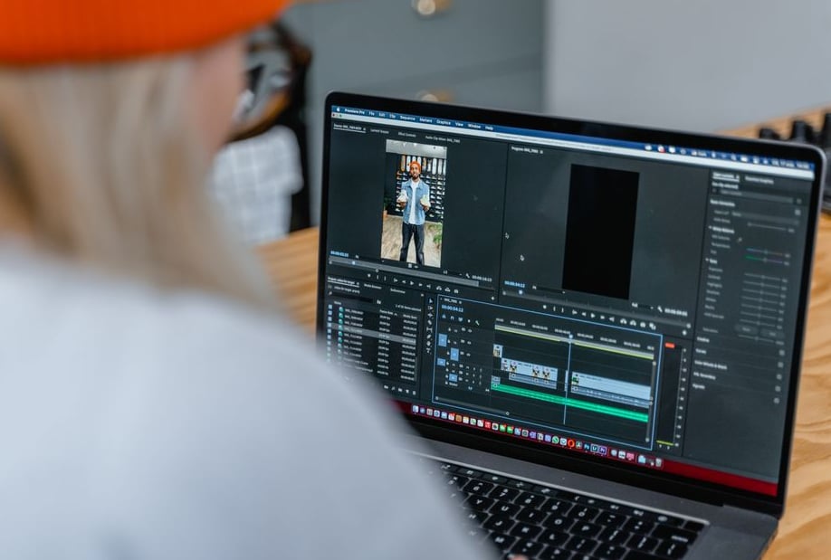 Editing session at Losequ studio